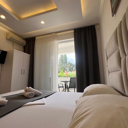 Apartments Fati & Flori Улцинь Екстер'єр фото