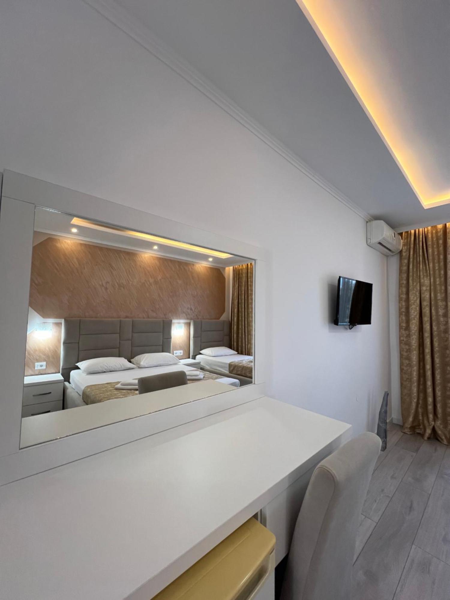 Apartments Fati & Flori Улцинь Екстер'єр фото