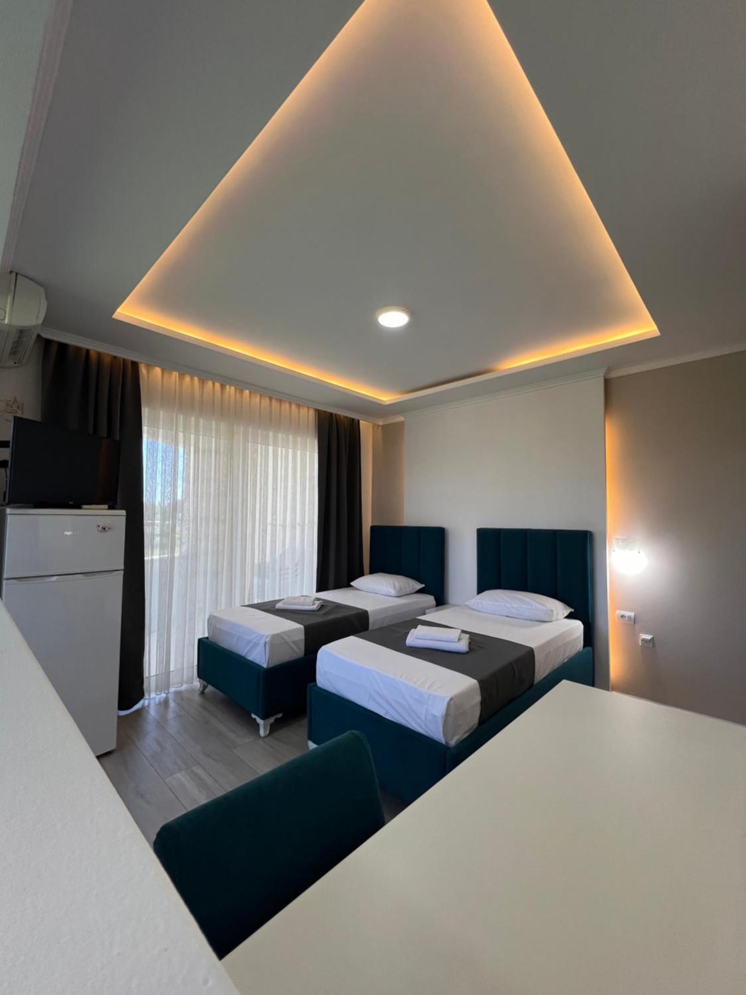 Apartments Fati & Flori Улцинь Екстер'єр фото