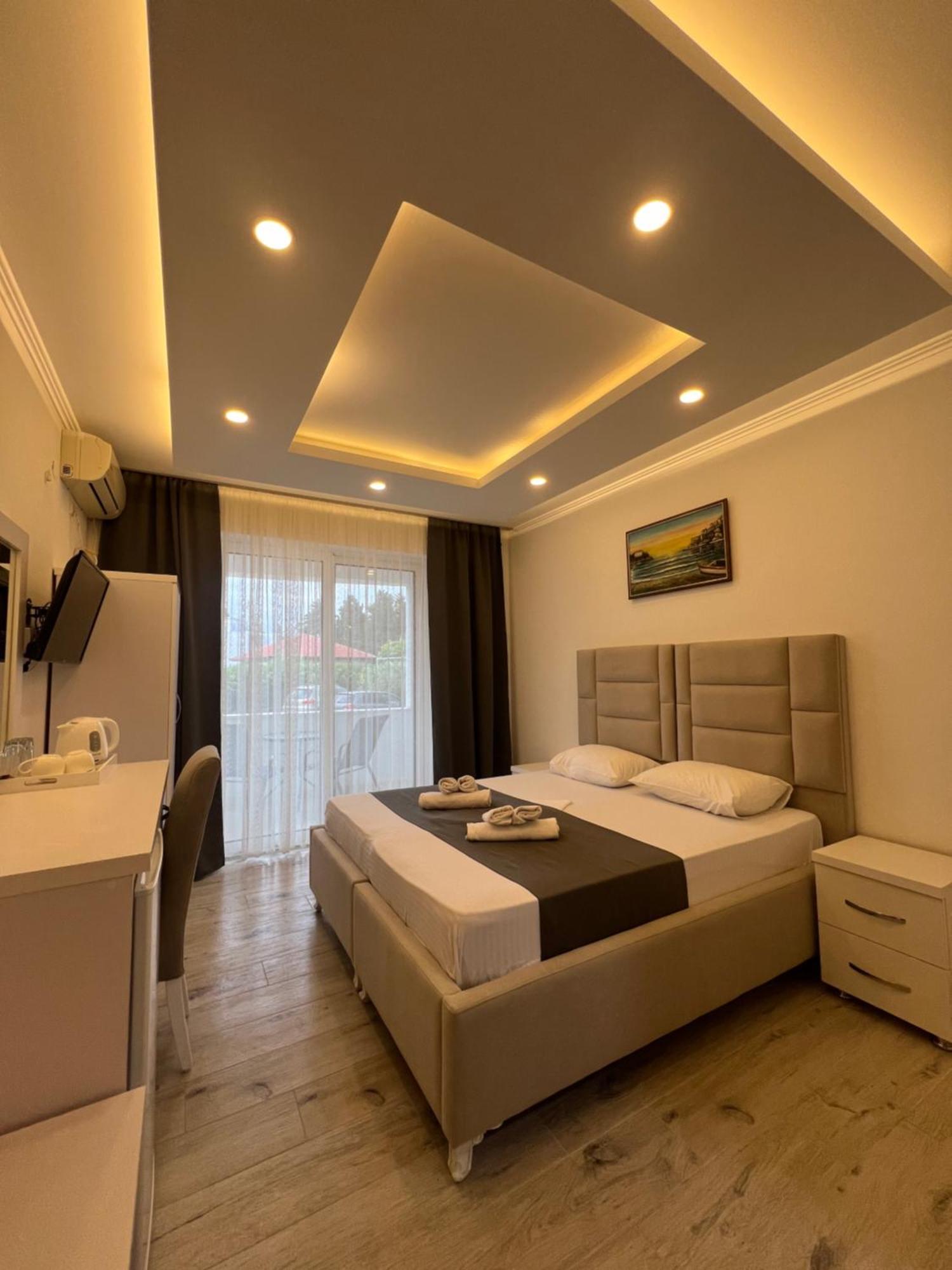 Apartments Fati & Flori Улцинь Екстер'єр фото